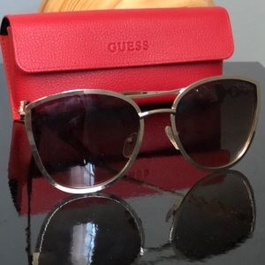 GUESS Sunglasses